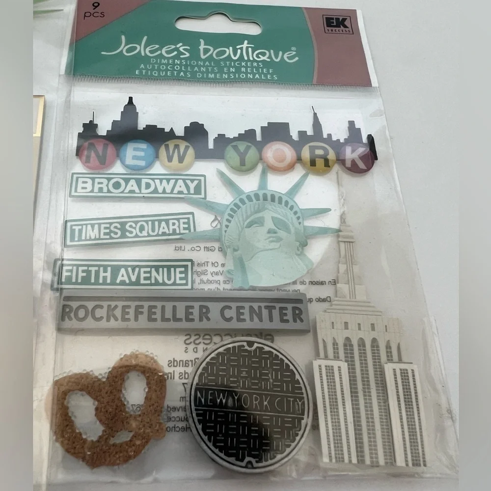 Jolee’s boutique scrapbook dimensional stickers collage travel New York London